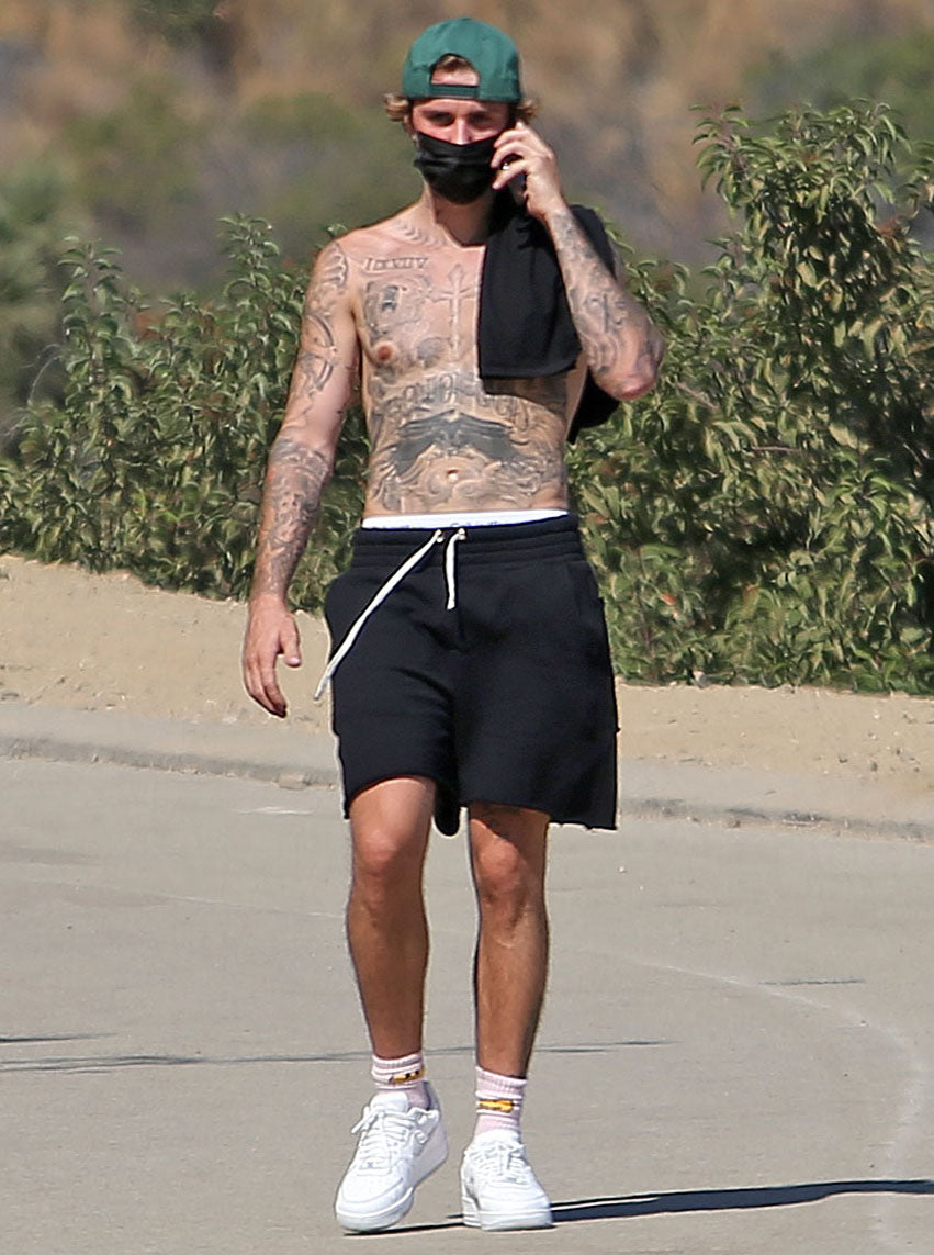 <b>Justin Bieber - Dick on Display</b>